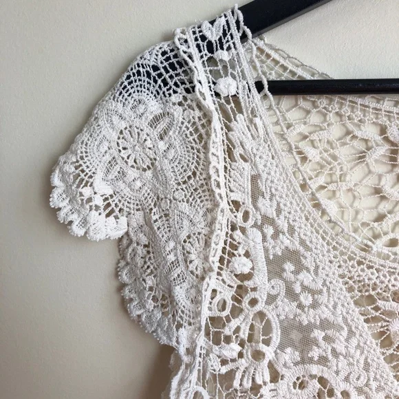 𝅺CREAM lace and crochet overlay - Picture 5 of 6
